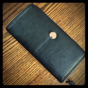 Black Wallet
